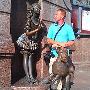 - Но-но, у меня уже есть парень!