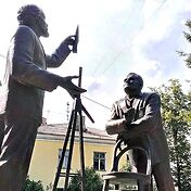 — Вот как-то так она и полетит... наверно.