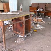 Остались и кабинеты с мебелью и прочей утварью. Ку
