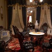 В секторе американской культуры много внимания уде