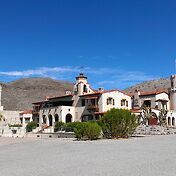 Дальше нас ждал Замок Скотти (Scotty’s Castle). Пр