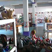После непродолжительного изучения городишки, нашли