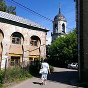 После знакомства с церковью отправились искать уса