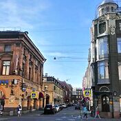 Надо заметить, какая-то своя атмосфера в Питере ес
