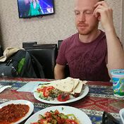 Все как всегда — чем проще заведение, тем дешевле