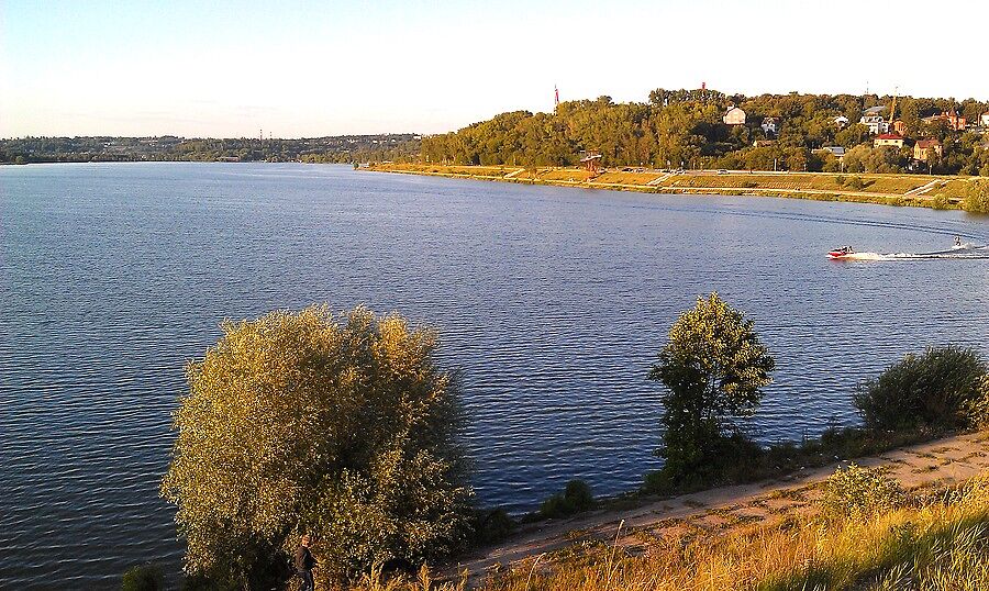 Прокатились по набережной.