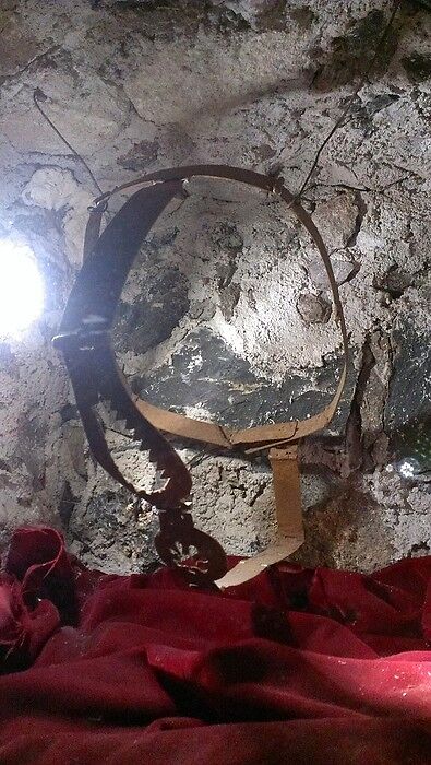 Из залов с мумиями плавно перешли в зал смерти, а
