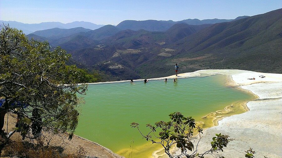 Иерве-эль-Агуа (Hierve el Agua) — эдакий мексиканс