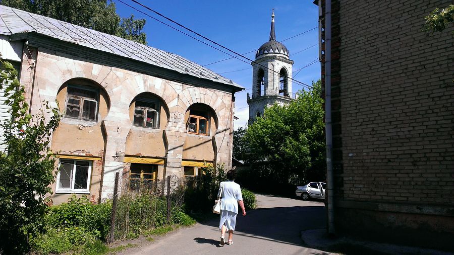 После знакомства с церковью отправились искать уса