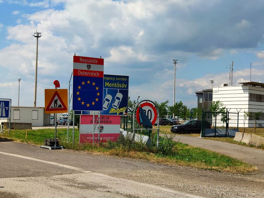 Добро пожаловать, Австрия! Здесь граница не совсем