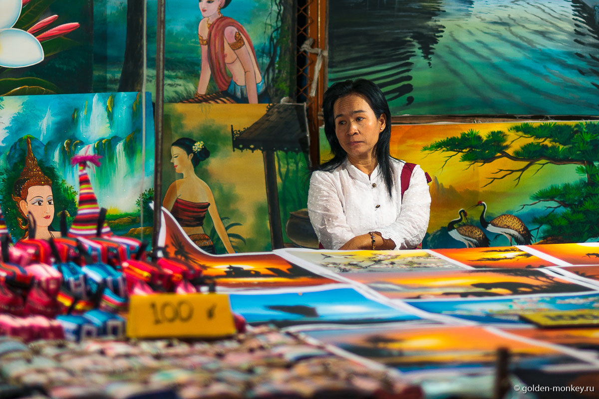 Ценным новогодним подарком может послужить картина какого-нибудь местного мастера, рисующая сюжеты из далекой и загадочной страны. Мне вообще кажется, что идея коллекционировать небольшие картины из разных стран очень даже неплоха. Ценным новогодним подарком может послужить картина какого-нибудь местного мастера, рисующая сюжеты из далекой и загадочной страны. Мне вообще кажется, что идея коллекционировать небольшие картины из разных стран очень даже неплоха.