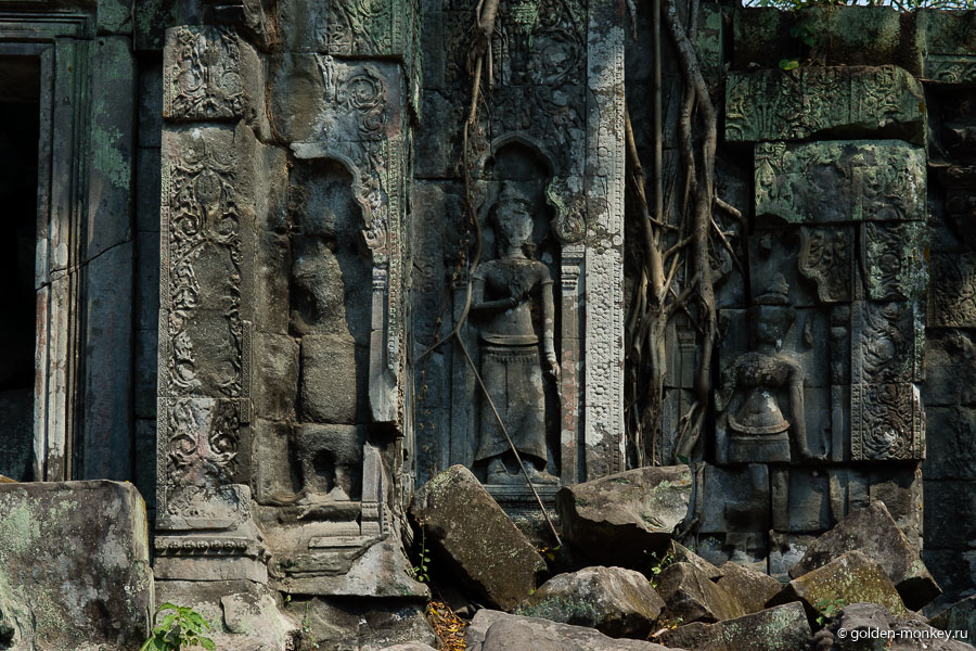 Без апсар тоже не обошлось. Нет-нет, да выглянут откуда-нибудь юные полубогини. Без апсар тоже не обошлось. Нет-нет, да выглянут откуда-нибудь юные полубогини.