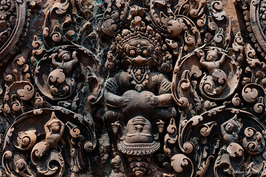 Вот, к примеру, яркая иллюстрация сцены из эпоса: Вишну в образе льва (сверху) разрывает на части короля асуров (снизу), который вознамерился убить своего сына. А вот мы сначала совсем другое подумали ;) Вот, к примеру, яркая иллюстрация сцены из эпоса: Вишну в образе льва (сверху) разрывает на части короля асуров (снизу), который вознамерился убить своего сына. А вот мы сначала совсем другое подумали ;)