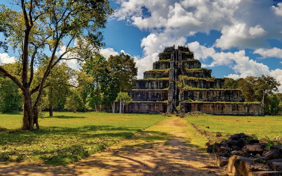 Кох Кер. Фото: incambodia.ru. Кох Кер. Фото: incambodia.ru.
