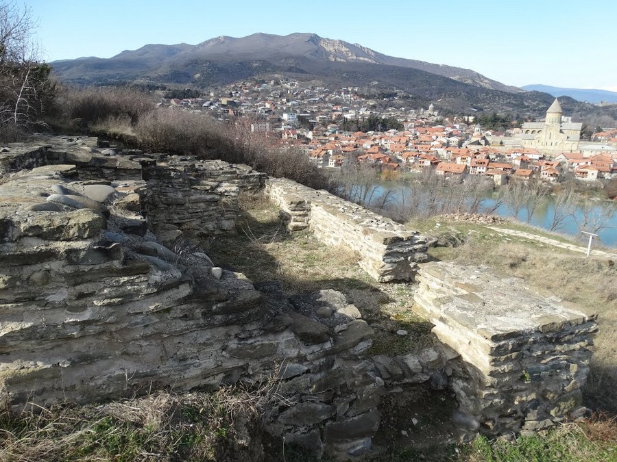 Городище Армази (Armaztsikhe, Bagineti), Мцхета, Грузия. Городище Армази (Armaztsikhe, Bagineti), Мцхета, Грузия.