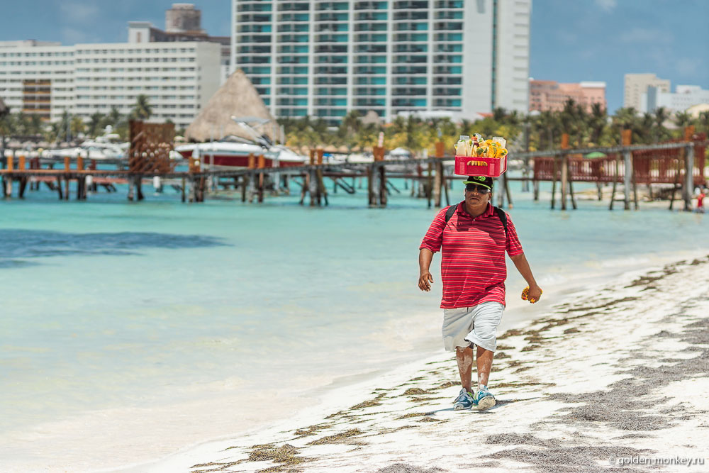 Канкун, продавец на пляже Канкун, продавец на пляже