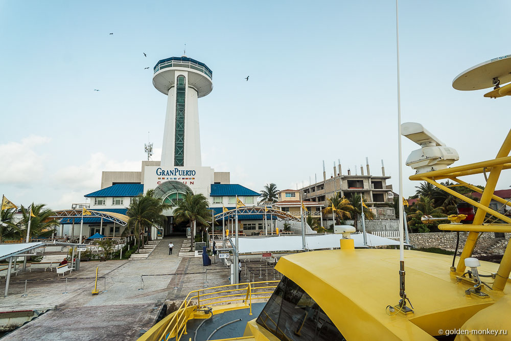 Канкун, порт Пуэрто-Хуарес (Гран-Пуэрто) Канкун, порт Пуэрто-Хуарес (Гран-Пуэрто)