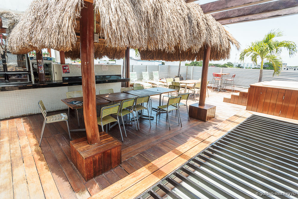 Канкун, Hostel Mundo Joven Cancun, терраса Канкун, Hostel Mundo Joven Cancun, терраса