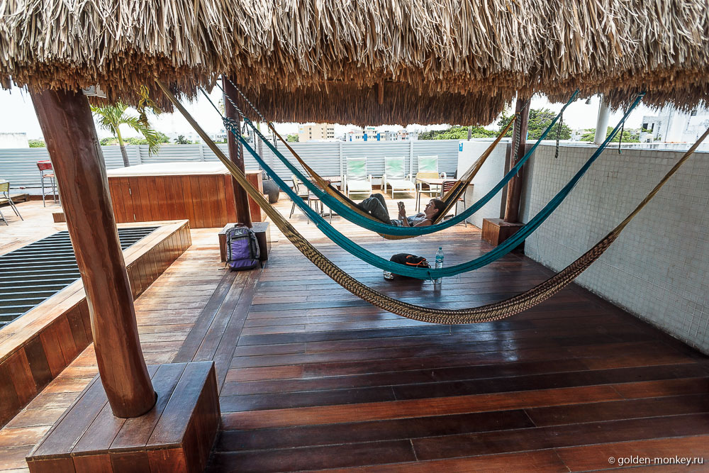Канкун, Hostel Mundo Joven Cancun, гамаки Канкун, Hostel Mundo Joven Cancun, гамаки