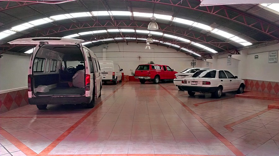 Гараж Garage Hotel Panorama Mexico