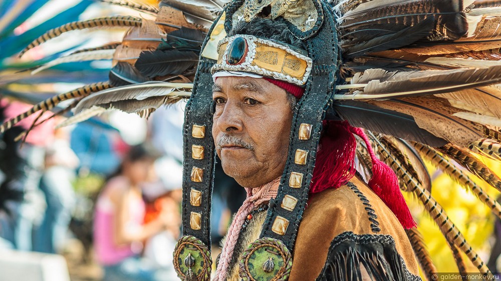 Мехико, парад в честь Марии Гваделупской, индейцы Мехико, парад в честь Марии Гваделупской, индейцы