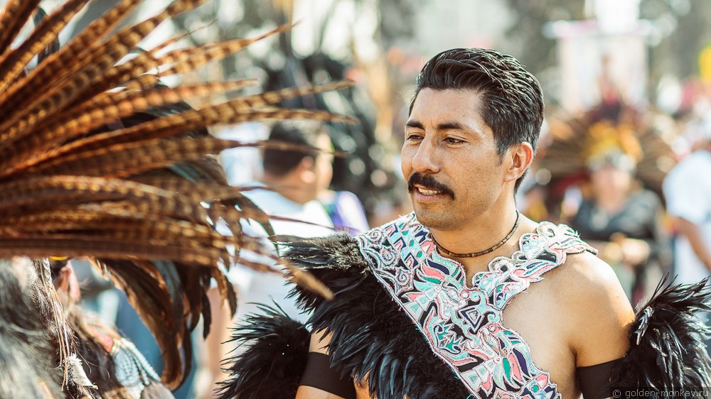 Мехико, парад в честь Марии Гваделупской, индейцы Мехико, парад в честь Марии Гваделупской, индейцы