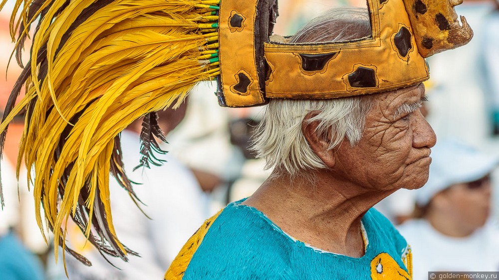 Мехико, парад в честь Марии Гваделупской, индейцы Мехико, парад в честь Марии Гваделупской, индейцы