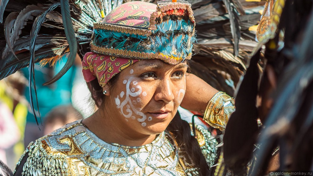 Мехико, парад в честь Марии Гваделупской, индейцы Мехико, парад в честь Марии Гваделупской, индейцы
