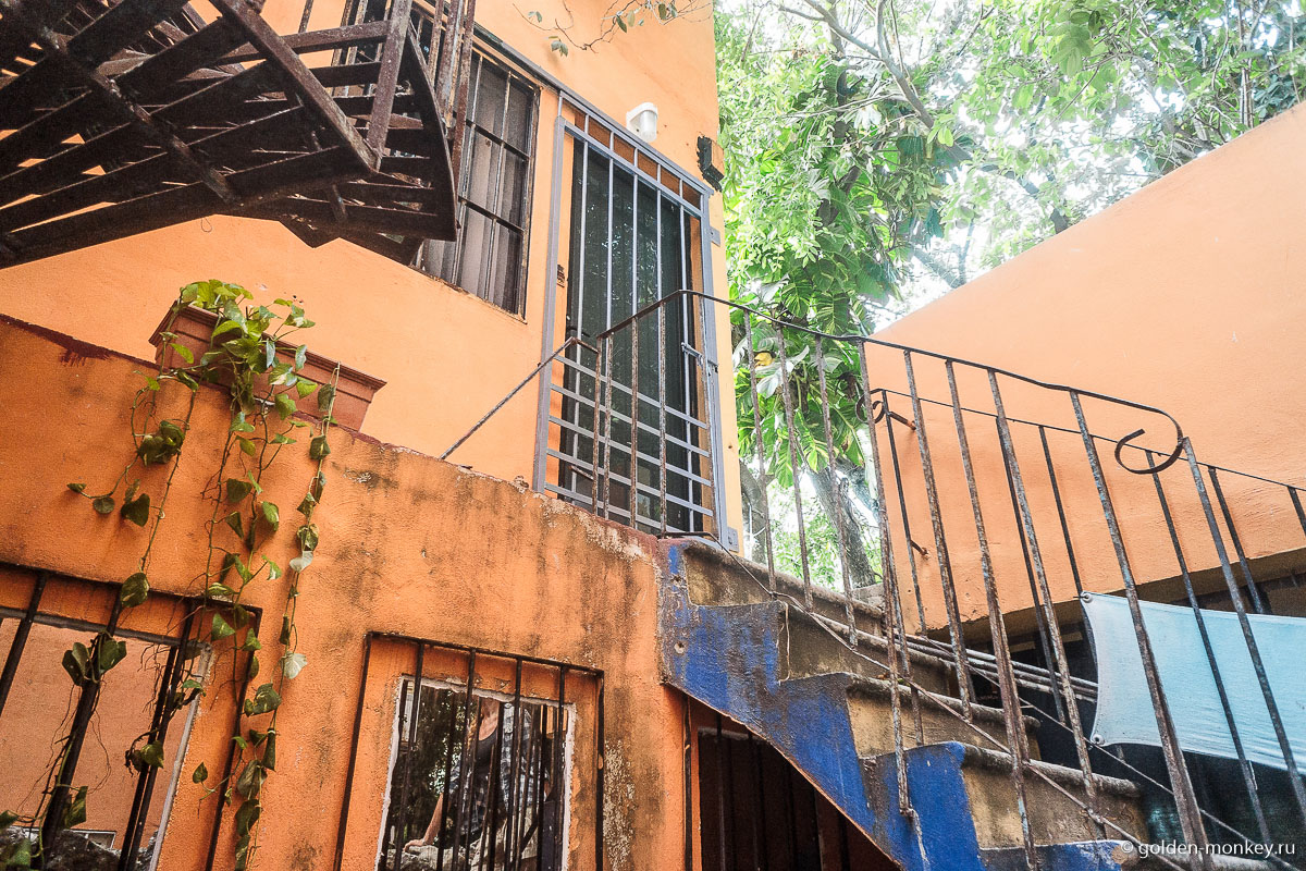 Плайя-дель-Кармен, вход в нашу квартирку Плайя-дель-Кармен, вход в нашу квартирку