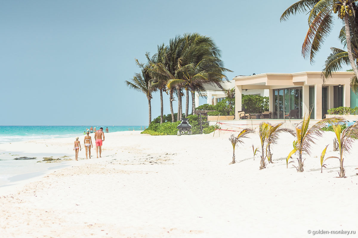 Плайя-дель-Кармен, побережье к югу от пристани Плайя-дель-Кармен, побережье к югу от пристани