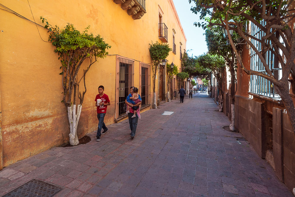Сантьяго-де-Керетаро, улочки Старого города Сантьяго-де-Керетаро, улочки Старого города