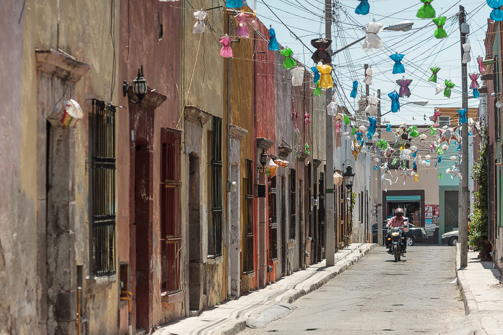 Сантьяго-де-Керетаро, улочки Старого города Сантьяго-де-Керетаро, улочки Старого города