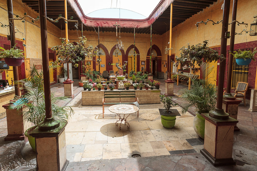 Сантьяго-де-Керетаро, внутренний дворик в отеле Сантьяго-де-Керетаро, внутренний дворик в отеле