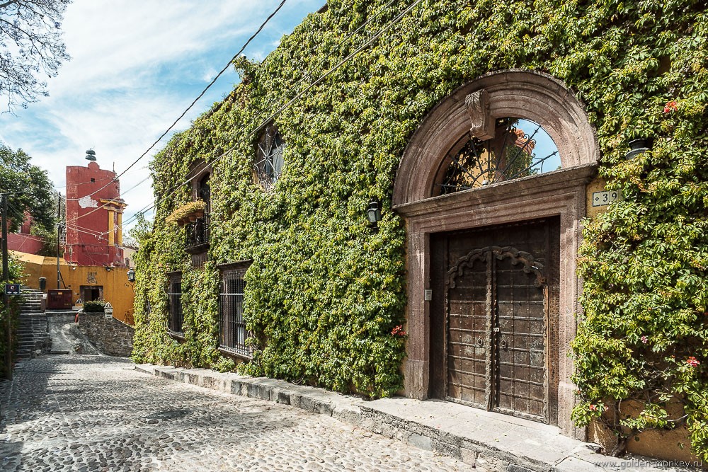 Сан-Мигель-де-Альенде, улица El Chorro Сан-Мигель-де-Альенде, улица El Chorro