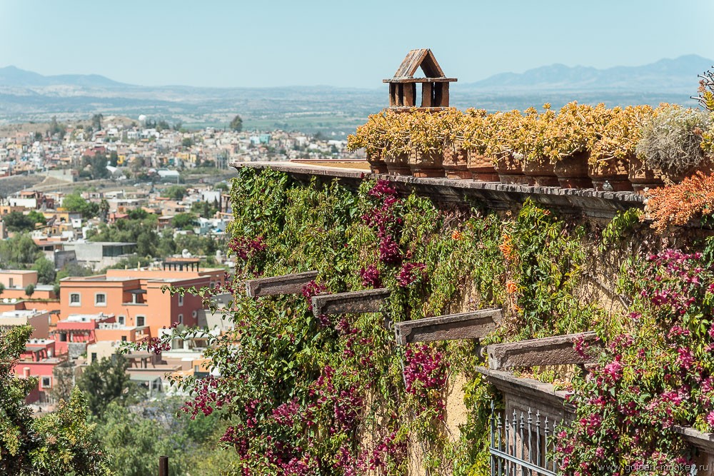 Сан-Мигель-де-Альенде, улица El Chorro Сан-Мигель-де-Альенде, улица El Chorro