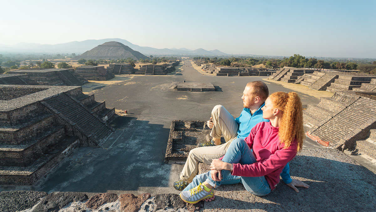 Шеболдасик и Андрюсикс в Теотиуакане Шеболдасик и Андрюсикс в Теотиуакане