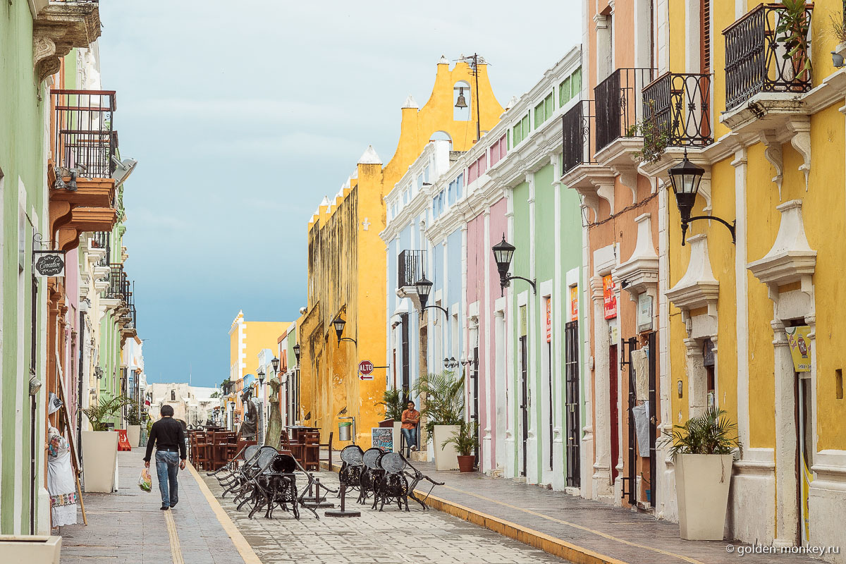 Кампече, колониальная архитектура в центре города Кампече, колониальная архитектура в центре города