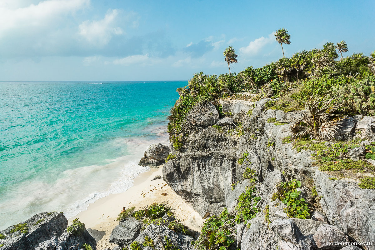 Тулум, скалы и Карибское море Тулум, скалы и Карибское море