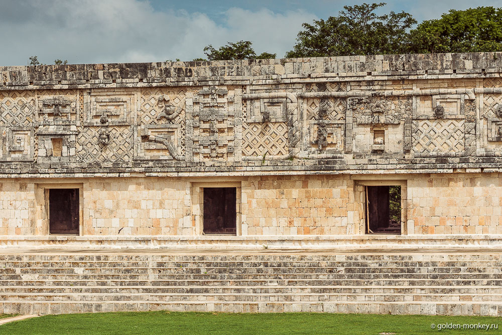 Ушмаль, орнаменты на стенах комплекса Ушмаль, орнаменты на стенах комплекса