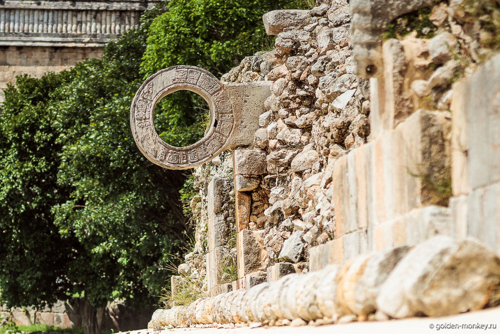 Ушмаль, площадка для игры в мяч Ушмаль, площадка для игры в мяч