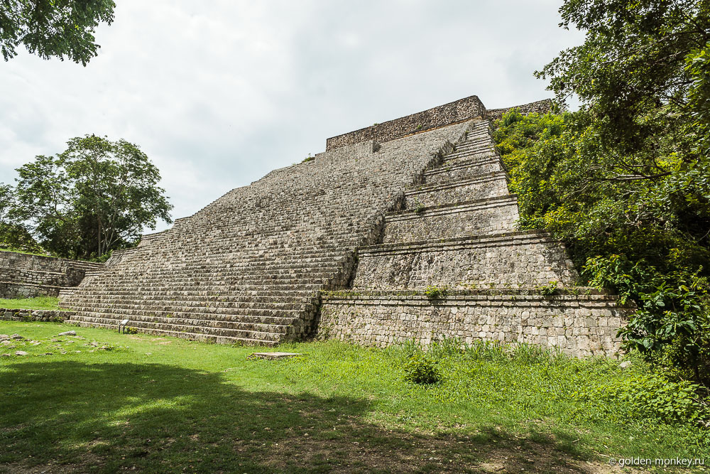 Ушмаль, Большая пирамида Ушмаль, Большая пирамида