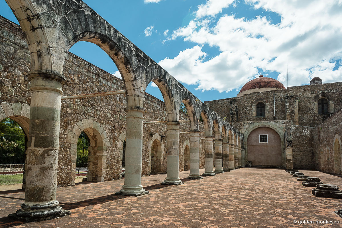Монастырь Куилапам-де-Герреро Монастырь Куилапам-де-Герреро