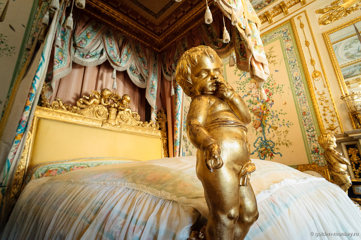 Интерьеры Павловского дворца в Ленинградской области. Интерьеры Павловского дворца в Ленинградской области.