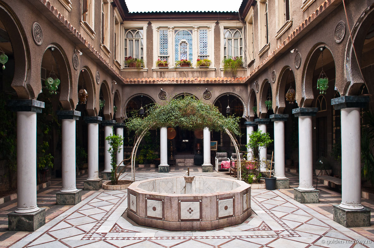 Дворик в Дамаске Дворик в Дамаске