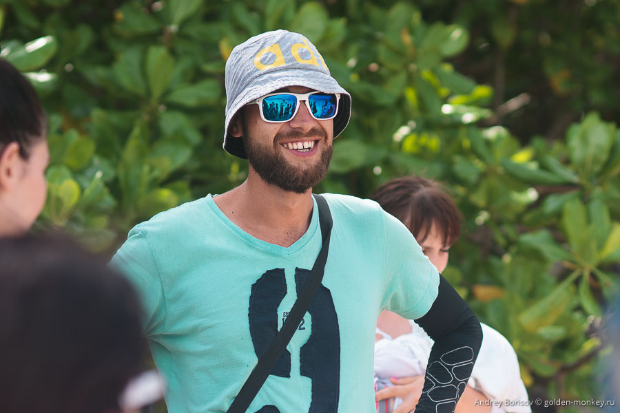 Константин, наш гид на Симиланах. Константин, наш гид на Симиланах.