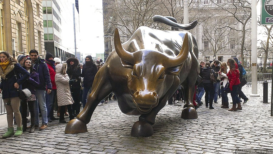 Нью-Йорк, Бронзовый бык Нью-Йорк, Бронзовый бык