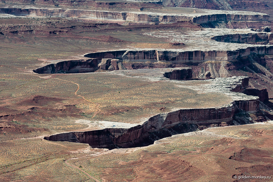 Причудливые формы крупным планом. Можно в полной мере оценить затейливые ландшафты парка Каньонлендс. Причудливые формы крупным планом. Можно в полной мере оценить затейливые ландшафты парка Каньонлендс.