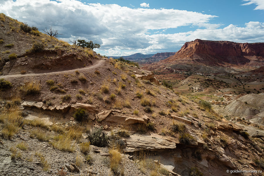 Снова тихо (не считая порывистого ветра), безлюдно и еще куда более впечатляюще, чем в предыдущем трейле. Снова тихо (не считая порывистого ветра), безлюдно и еще куда более впечатляюще, чем в предыдущем трейле.