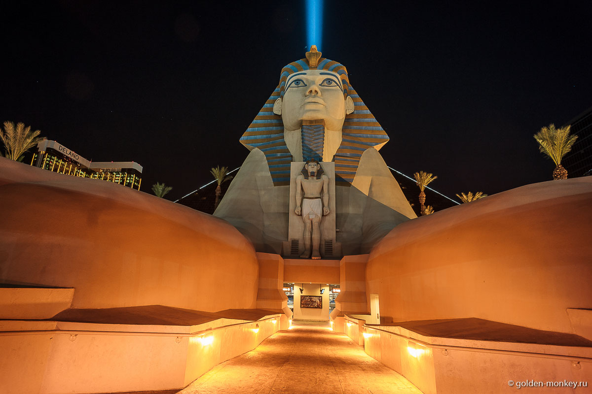 Оформление отеля Luxor, Лас-Вегас Оформление отеля Luxor, Лас-Вегас
