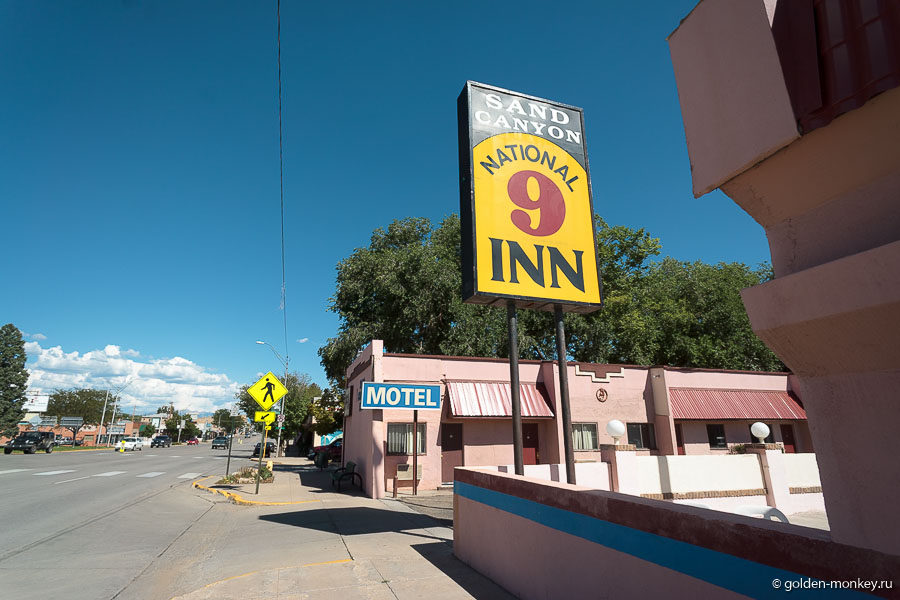 Мотель Sand Canyon National 9 Inn – вид с улицы Мотель Sand Canyon National 9 Inn – вид с улицы